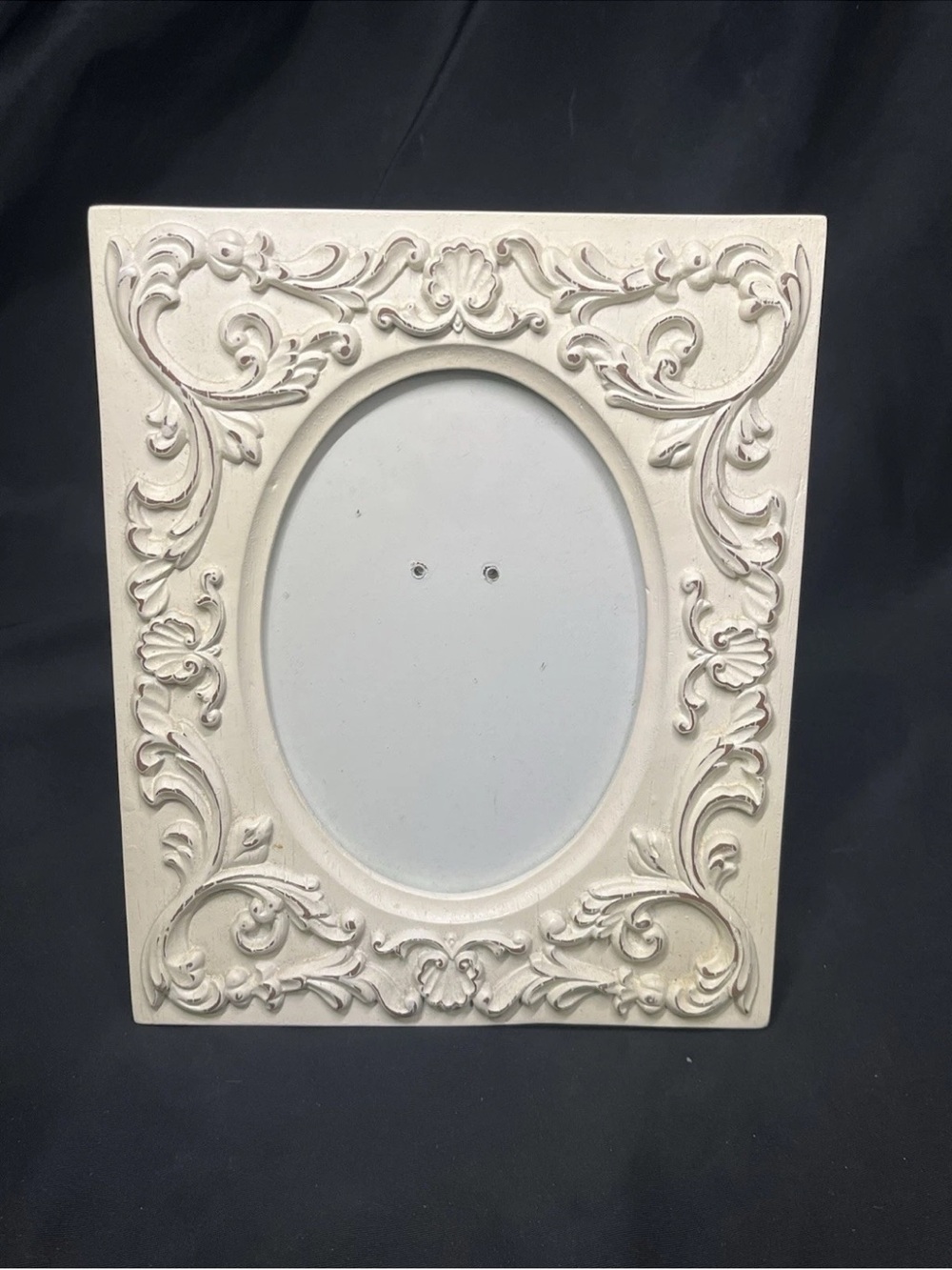 Simply Shabby Chic White Ornate Wood Picture Frame Oval 4x6” Photo Cottagecore
